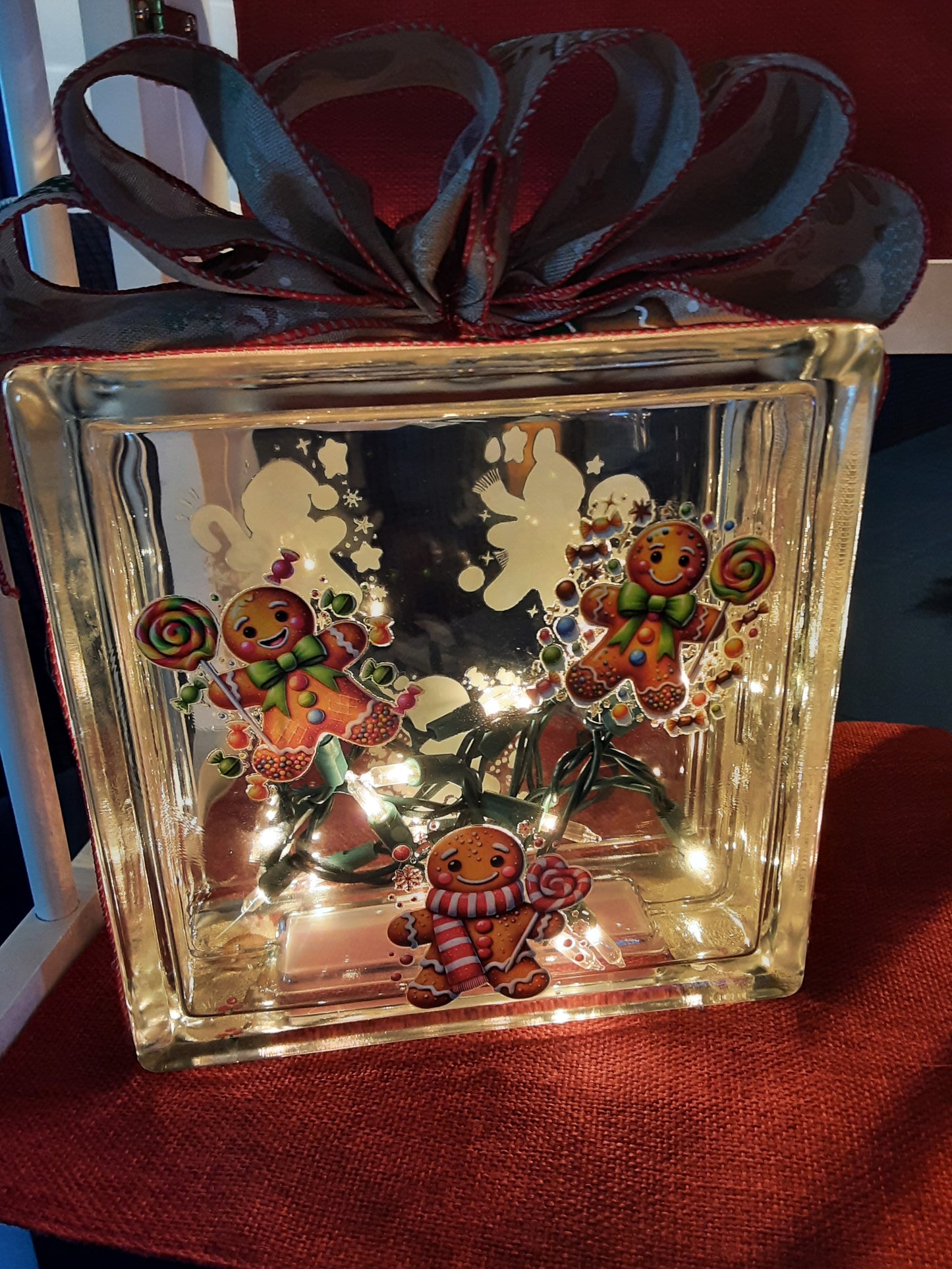 Gingerbread Glass Lite-Up Box